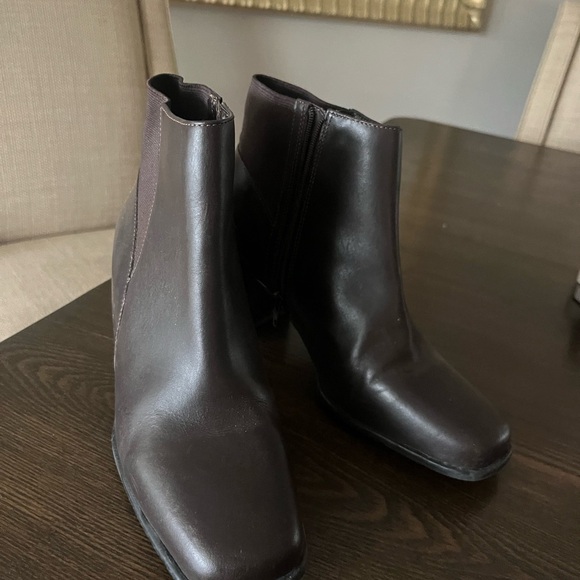 Shoes - Brooke Brown Leather Ankle Boots | Timeless Footwear | Size 8.5